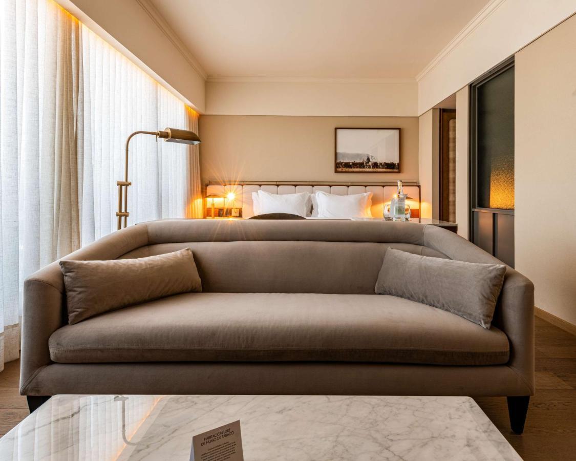 Costanero Hotel Montevideo - Mgallery Collection Exterior photo A suite at the hotel